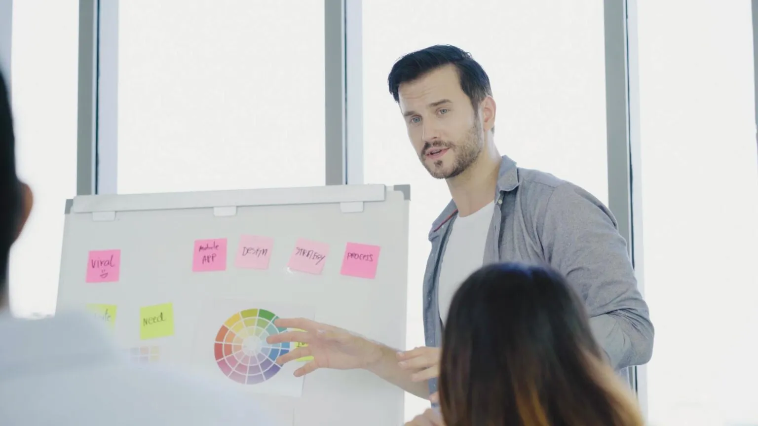 Cómo crear infografías impactantes: 8 consejos esenciales